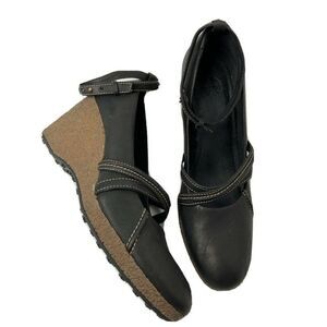 𝅺TIMBERLAND Wedge Ankle Strap Heels Womens Grip Soles Worn Once Black Leather 9M